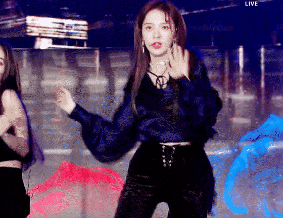 가요대전에서 넘나 예뻤던 레드벨벳 웬디.gif | 인스티즈