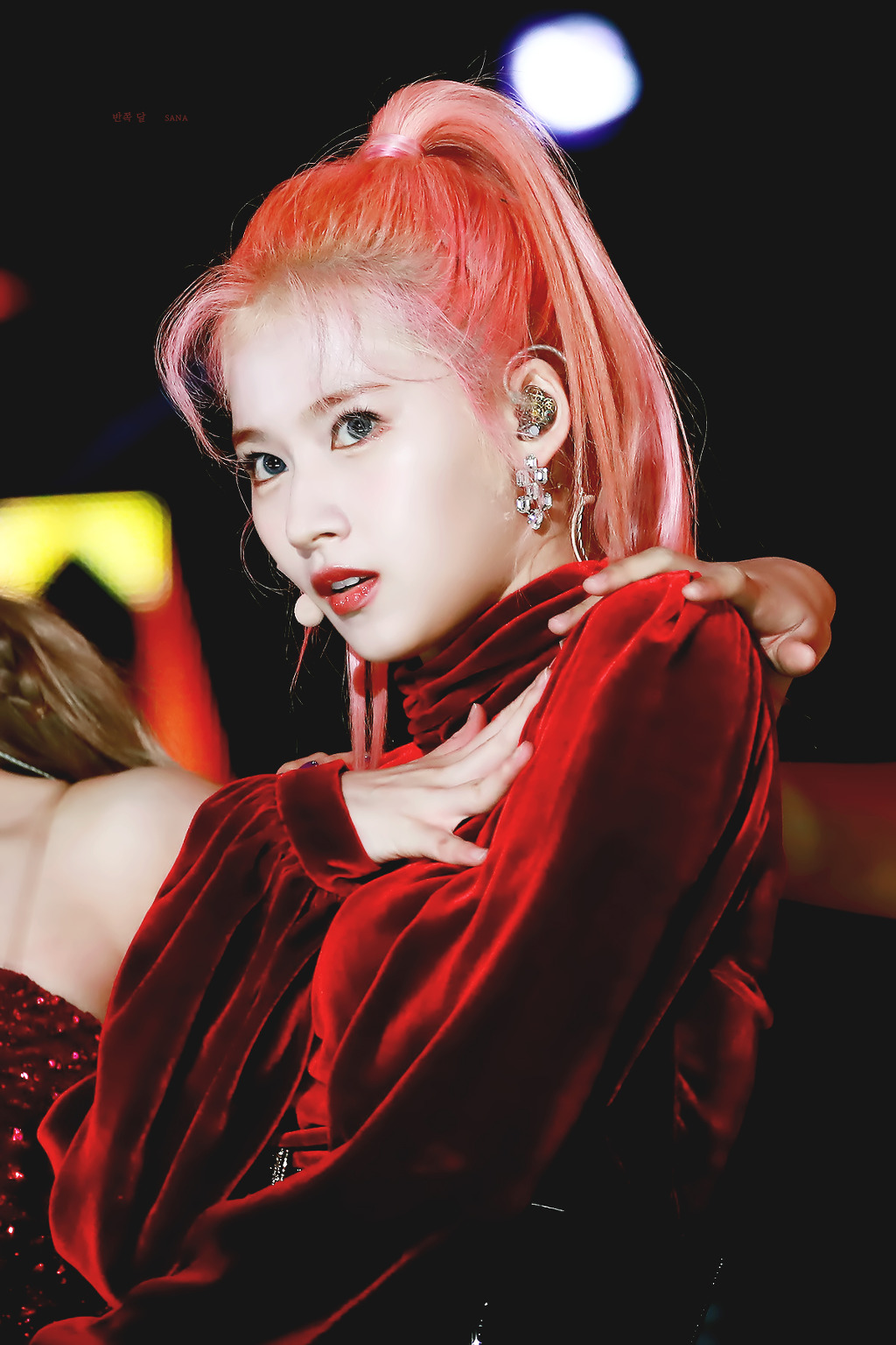 오늘이 생일인 트와이스 사나.jpgif (335장) | 인스티즈