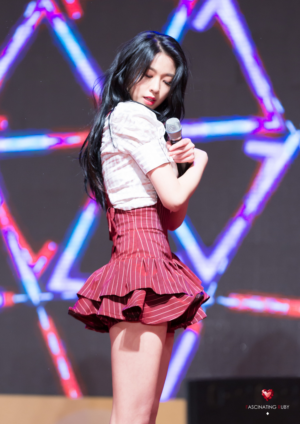 오늘 생일을 맞은 설현이.jpgif | 인스티즈