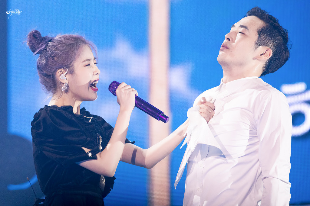 보라색 머리 아이유.jpg | 인스티즈