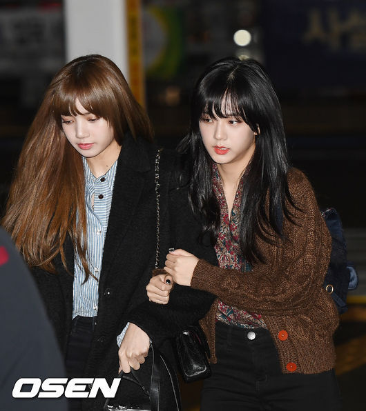 하와이로 출국하는 블랙핑크 | 인스티즈