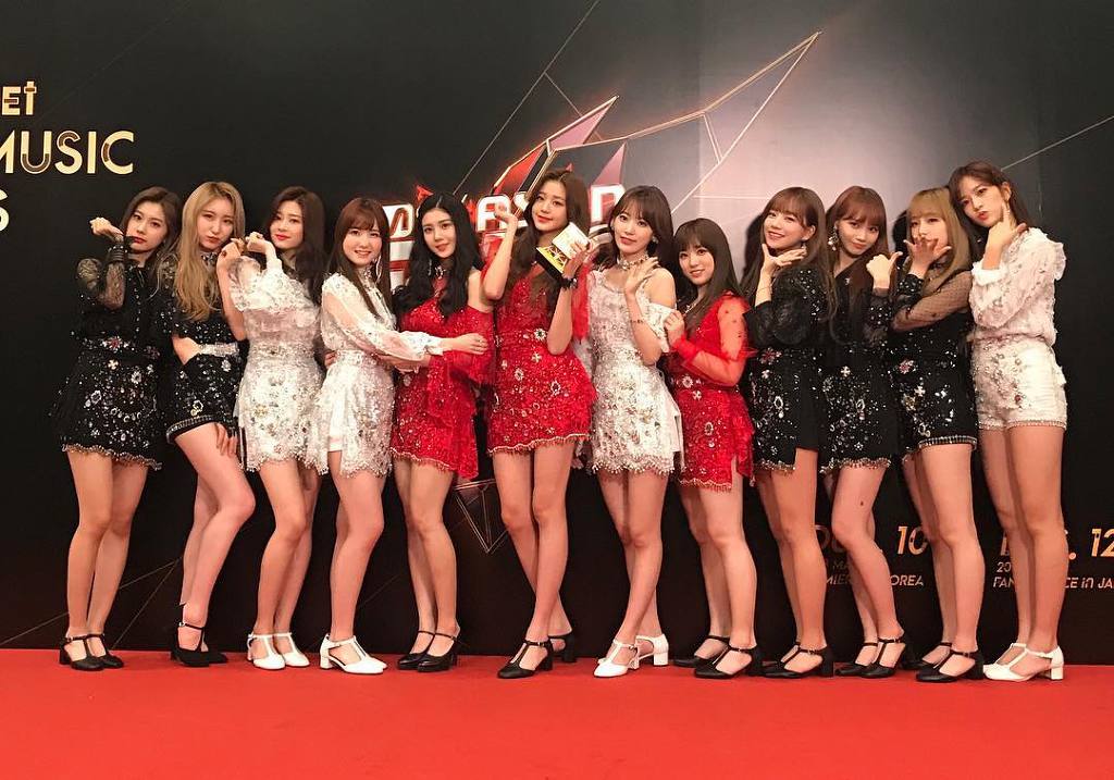 데뷔 한달반동안 트로피 6개 수집한 아이즈원 ㄷㄷ | 인스티즈