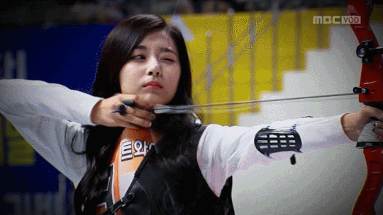 활만 잡으면 레전드 찍어버리는 쯔위.jpgif | 인스티즈